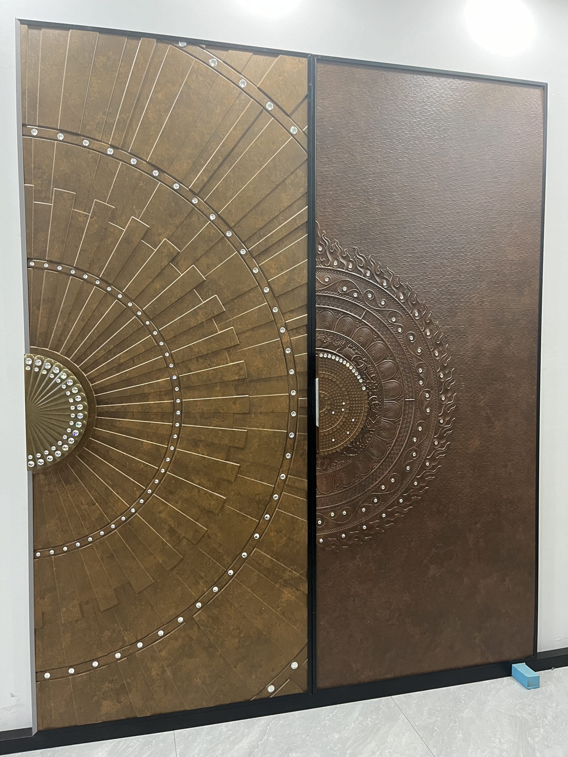 Custom Decorative Aluminum Entrance Door with Embossed Artistic Design - Image 3